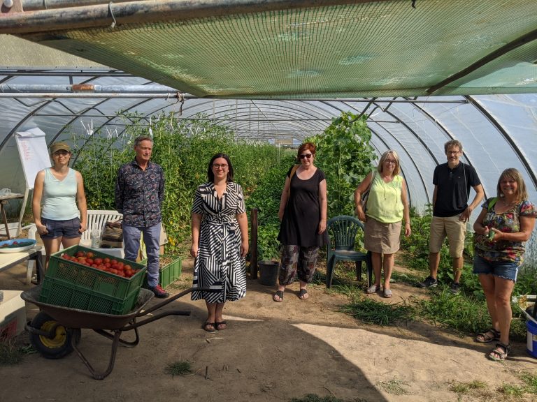 auf Sommertour: „Nachhaltige Ernährung geht gemeinschaftlich und vor Ort“