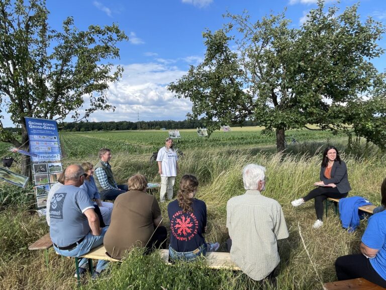 GRÜNE Bienentour 2022 – Nina Eisenhardt besucht den NABU Groß-Gerau